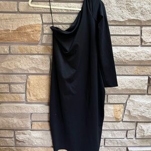 Elegant Black One-Shoulder Dress